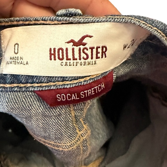 Hollister Socal Stretch Distressed Capri Jeans - Picture 4 of 7